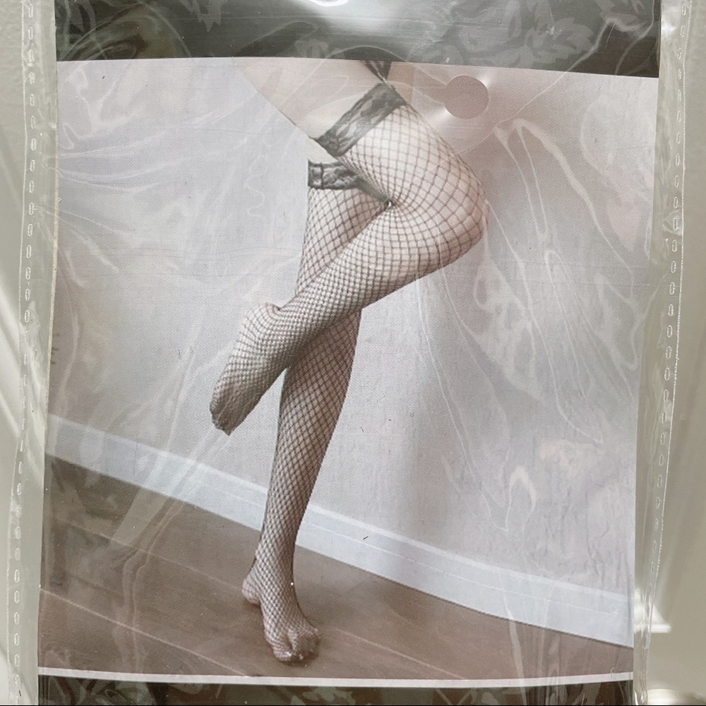 ▪️Mesh Stocking - Picture 2 of 2